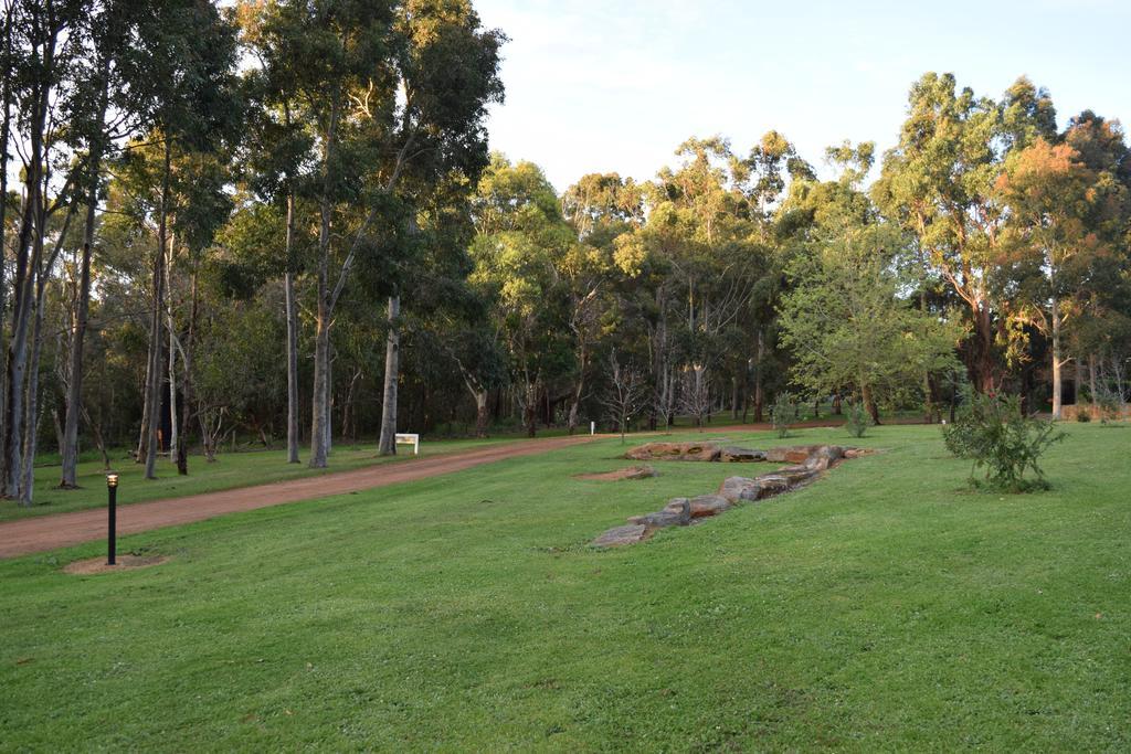 Bushy Lake Chalets Margaret River ภายนอก รูปภาพ