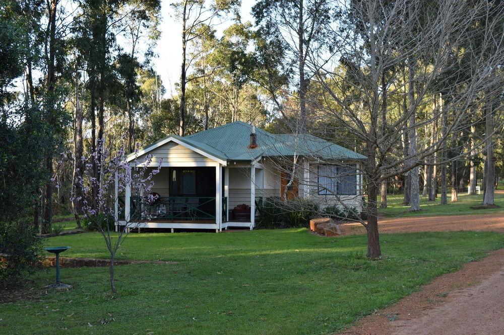 Bushy Lake Chalets Margaret River ภายนอก รูปภาพ