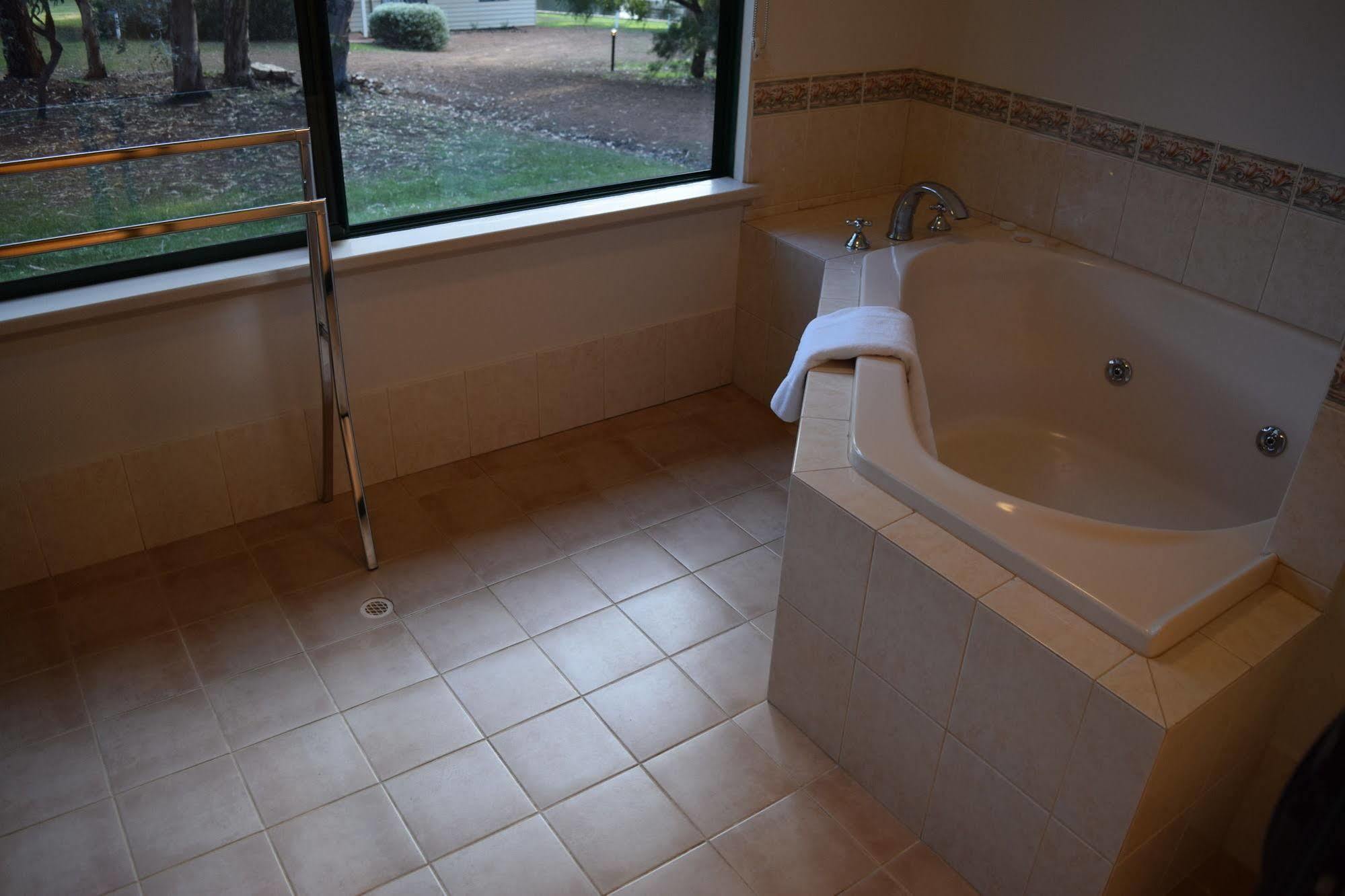Bushy Lake Chalets Margaret River ภายนอก รูปภาพ