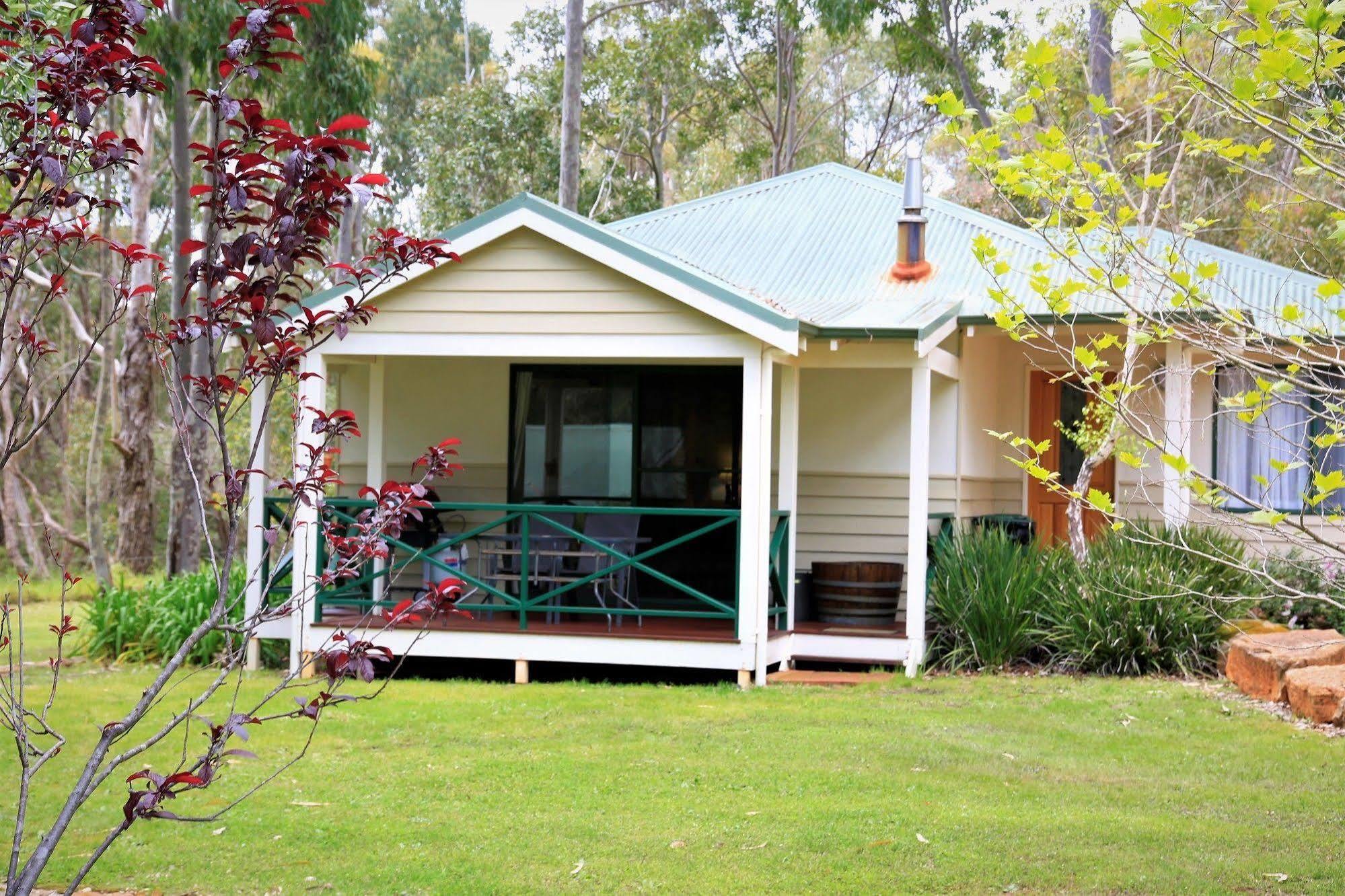 Bushy Lake Chalets Margaret River ภายนอก รูปภาพ