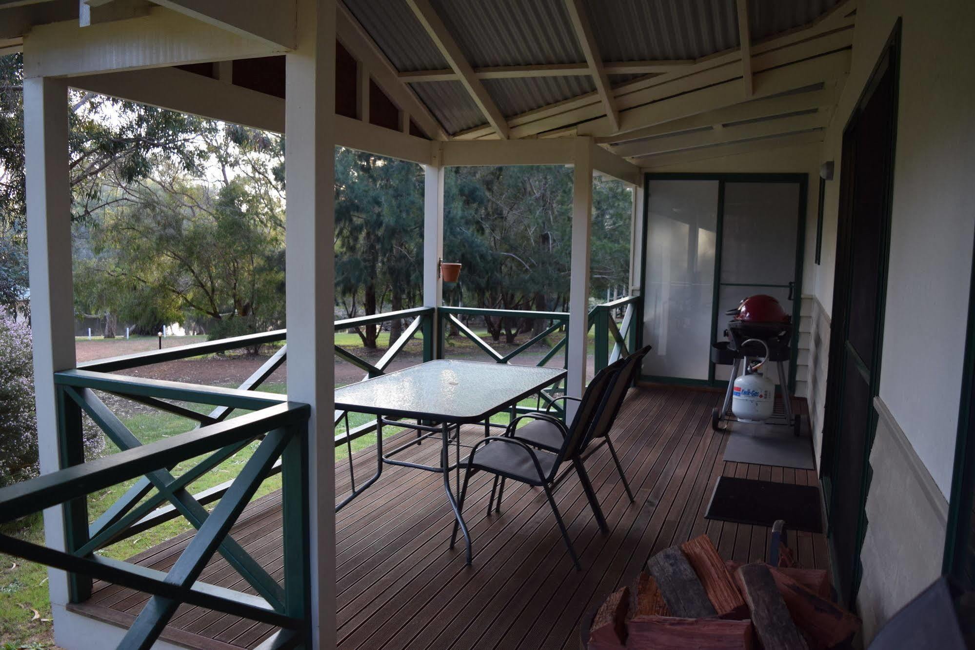 Bushy Lake Chalets Margaret River ภายนอก รูปภาพ