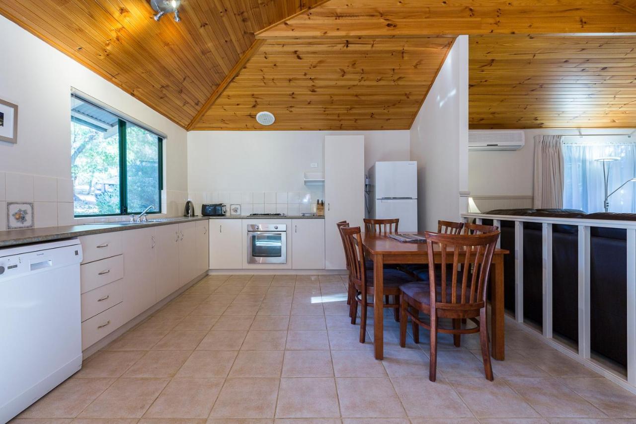 Bushy Lake Chalets Margaret River ภายนอก รูปภาพ