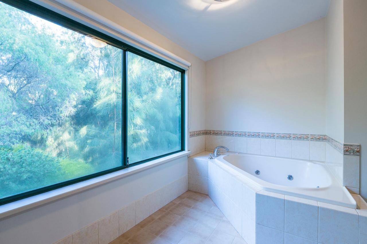Bushy Lake Chalets Margaret River ภายนอก รูปภาพ